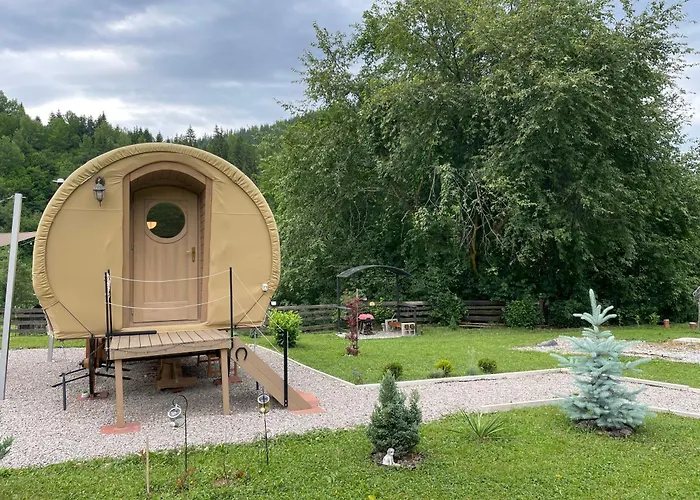 White Spring Glamping