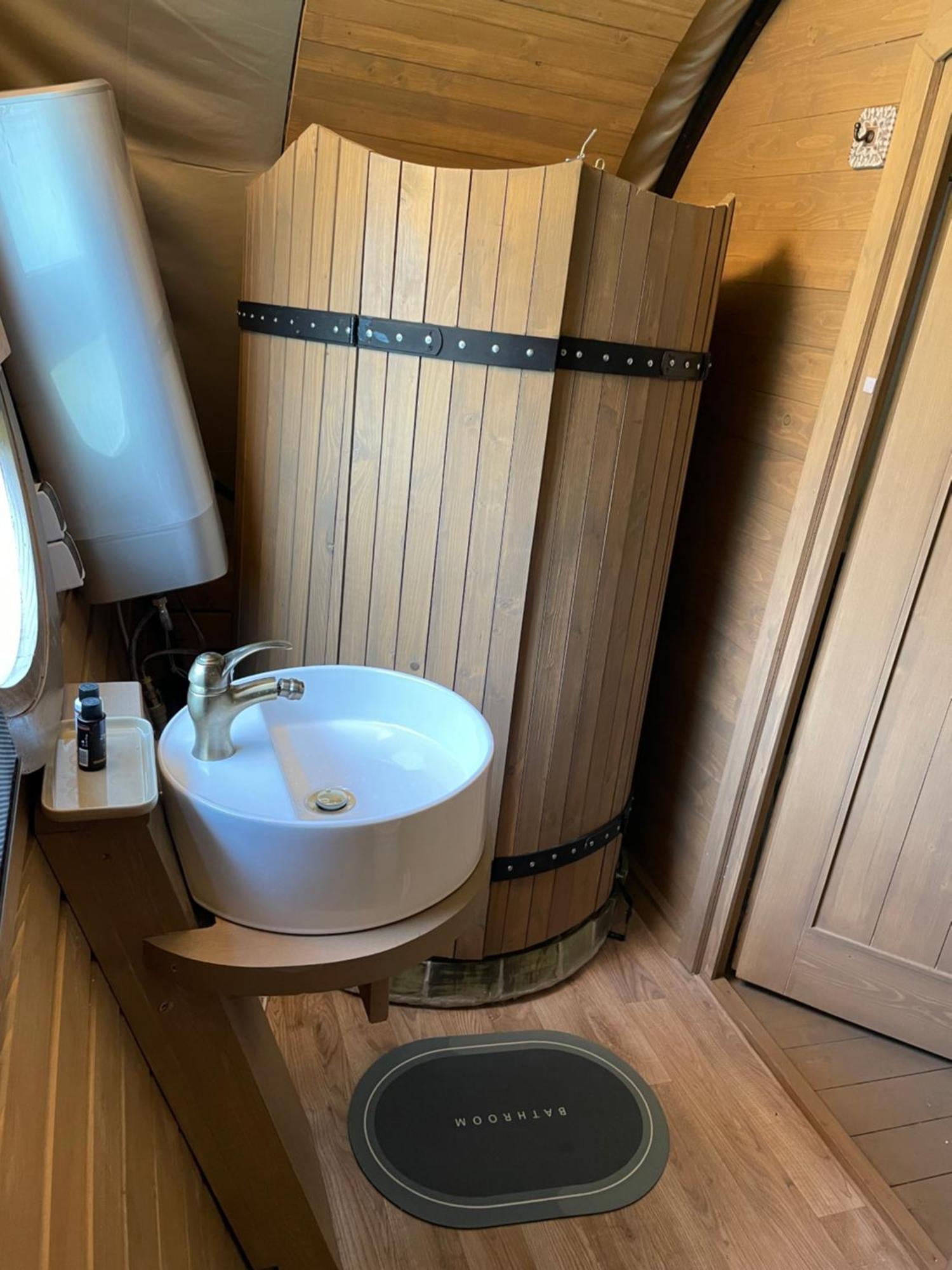 Luxuszelt White Spring Glamping *