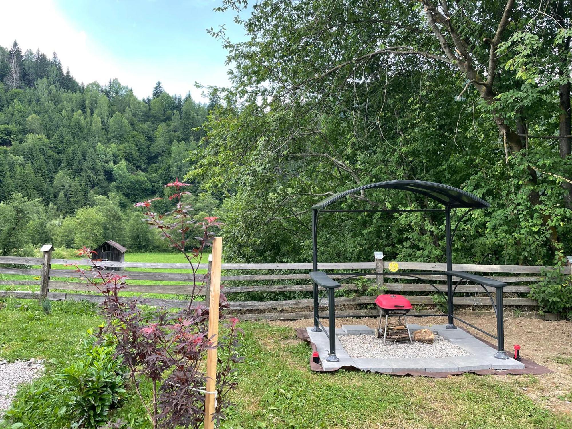 White Spring Glamping